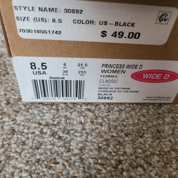 NIB Reebok Classic black sneaker 8 1/2 Wide D - Picture 2 of 4